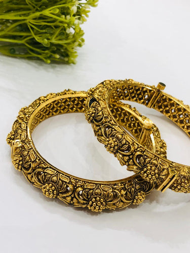 Golden Small Beads Bangle